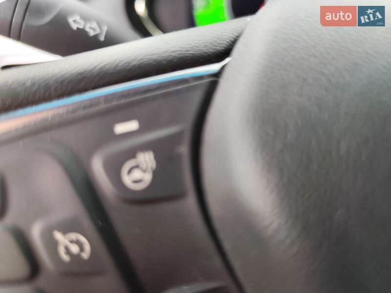 Хэтчбек Chevrolet Bolt EV 2017 в Киеве