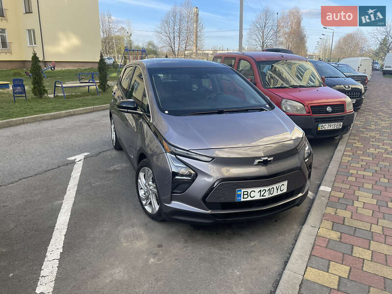 Хэтчбек Chevrolet Bolt EV 2023 в Стрые