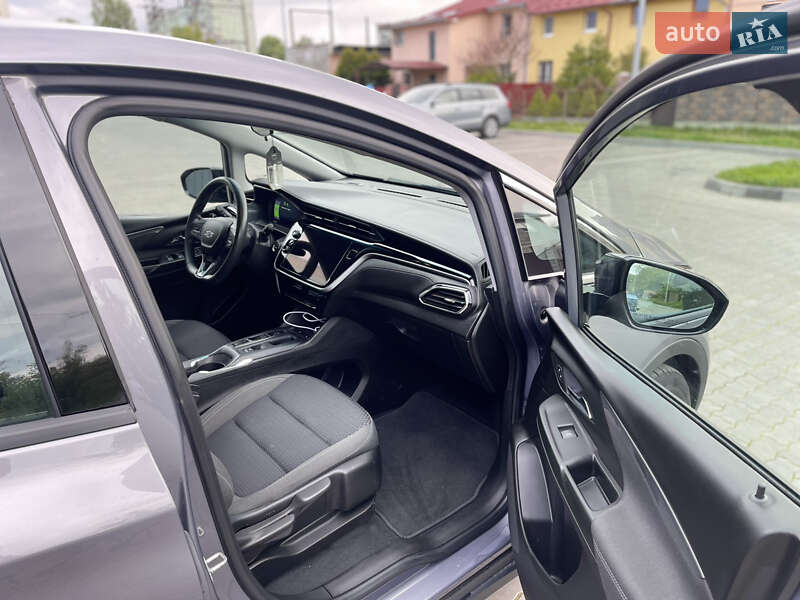 Хэтчбек Chevrolet Bolt EV 2023 в Стрые