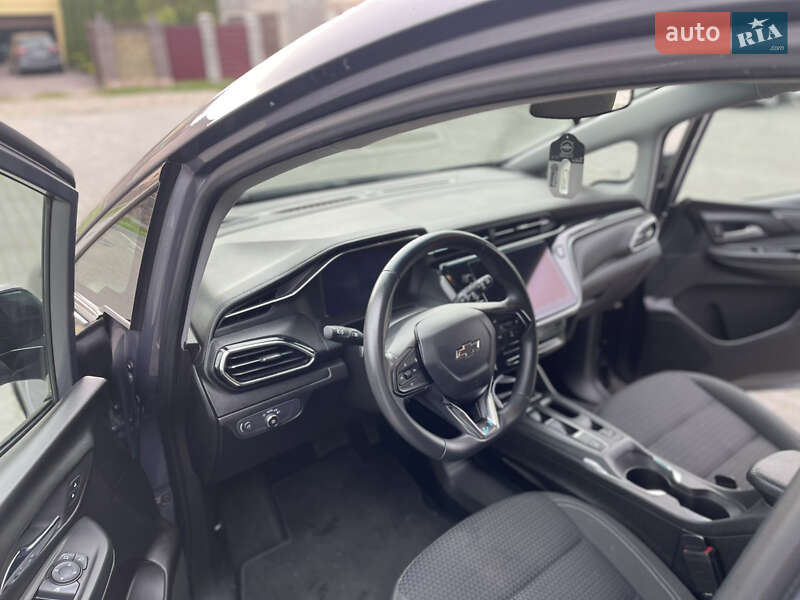 Хэтчбек Chevrolet Bolt EV 2023 в Стрые