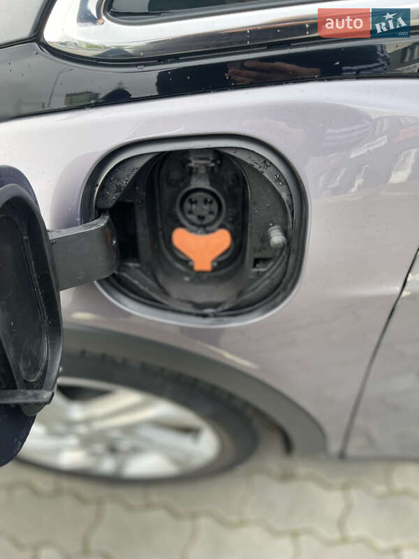 Хэтчбек Chevrolet Bolt EV 2023 в Стрые