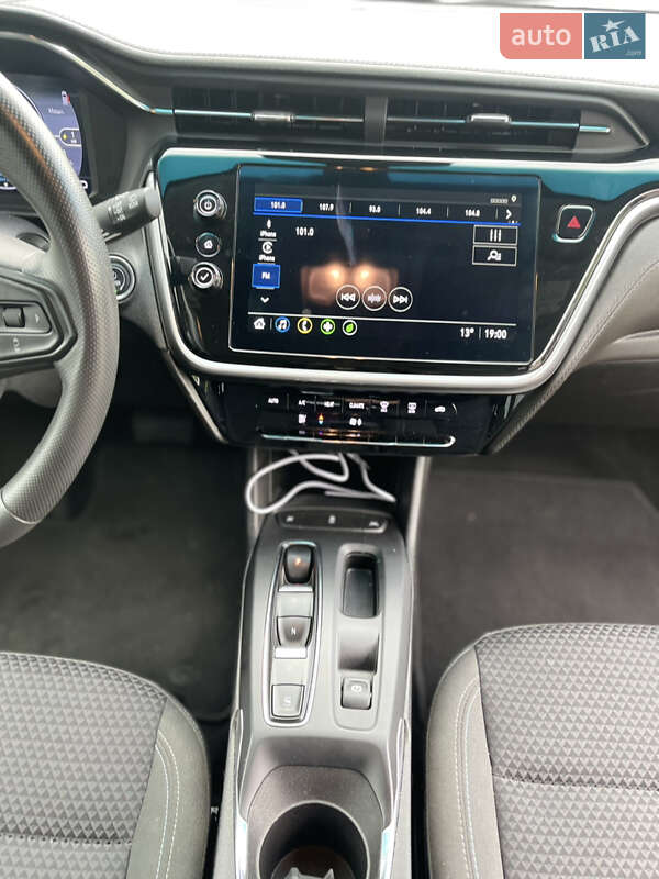 Хэтчбек Chevrolet Bolt EV 2023 в Стрые