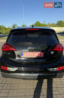 Хэтчбек Chevrolet Bolt EV 2019 в 