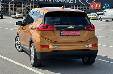 Хэтчбек Chevrolet Bolt EV 2017 в 