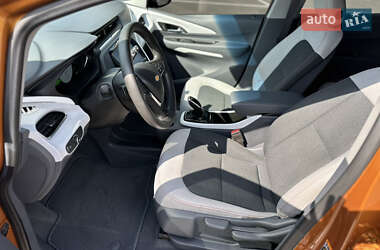 Хэтчбек Chevrolet Bolt EV 2017 в 