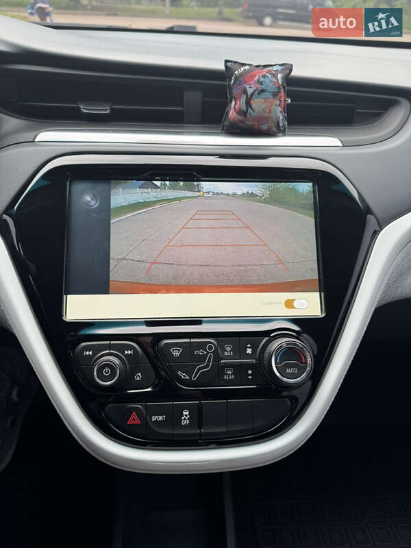 Хэтчбек Chevrolet Bolt EV 2017 в Киеве