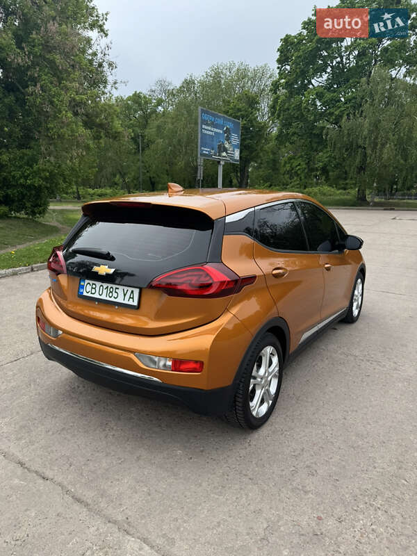 Хэтчбек Chevrolet Bolt EV 2017 в Киеве