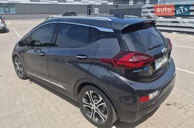 Хэтчбек Chevrolet Bolt EV 2017 в 