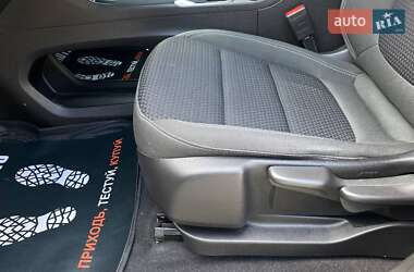 Хетчбек Chevrolet Bolt EV 2023 в 
