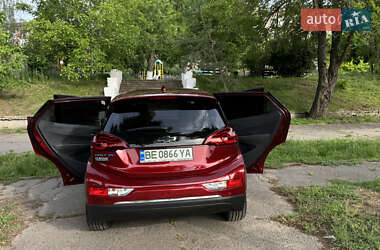 Хэтчбек Chevrolet Bolt EV 2021 в 