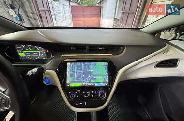 Хэтчбек Chevrolet Bolt EV 2021 в 