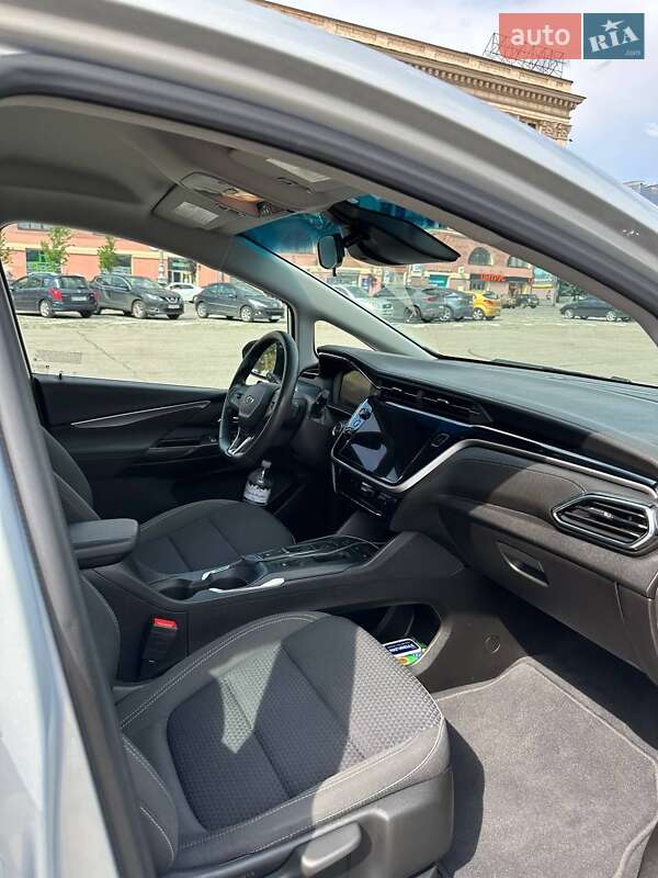 Хэтчбек Chevrolet Bolt EV 2023 в Харькове фото 12 Хэтчбек Chevrolet Bolt EV 2023 в Харькове