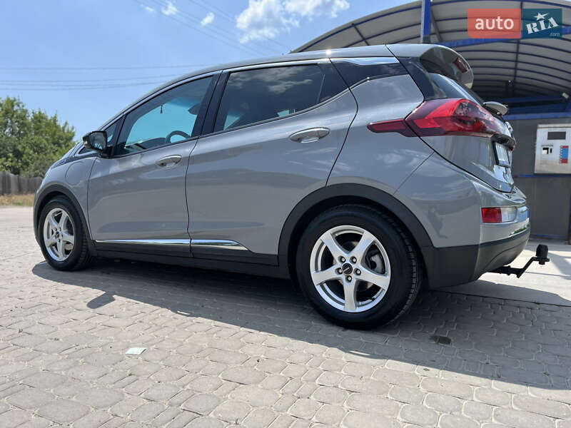 Хэтчбек Chevrolet Bolt EV 2020 в Николаеве
