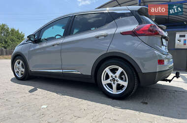 Хэтчбек Chevrolet Bolt EV 2020 в 