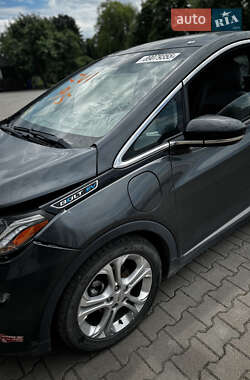 Хэтчбек Chevrolet Bolt EV 2017 в 
