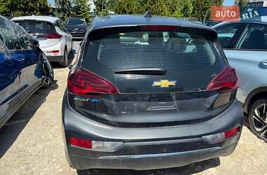 Хетчбек Chevrolet Bolt EV 2021 в 