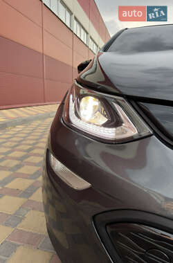 Хетчбек Chevrolet Bolt EV 2017 в 