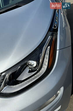 Хетчбек Chevrolet Bolt EV 2017 в 