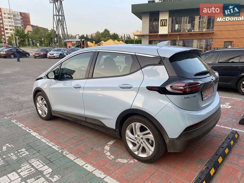 Хэтчбек Chevrolet Bolt EV 2023 в Львове