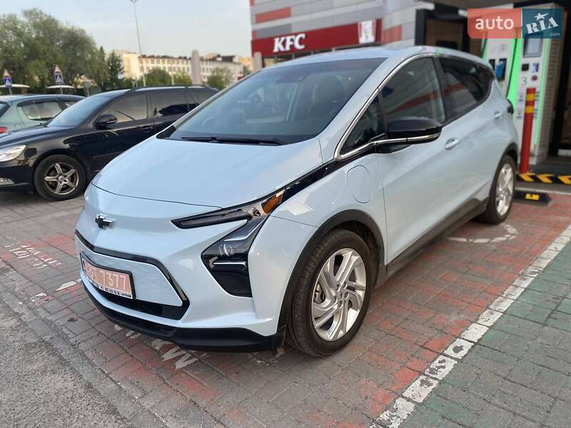 Хэтчбек Chevrolet Bolt EV 2023 в Львове