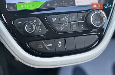 Хэтчбек Chevrolet Bolt EV 2020 в 