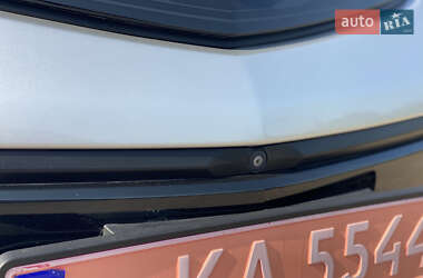 Хэтчбек Chevrolet Bolt EV 2017 в 