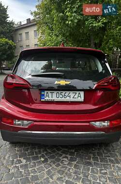 Хэтчбек Chevrolet Bolt EV 2017 в 