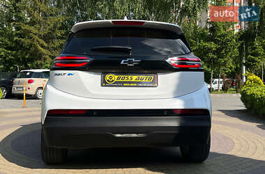 Хэтчбек Chevrolet Bolt EV 2023 в 