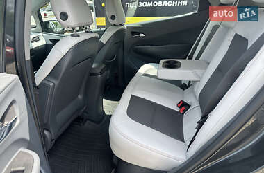 Хэтчбек Chevrolet Bolt EV 2021 в 