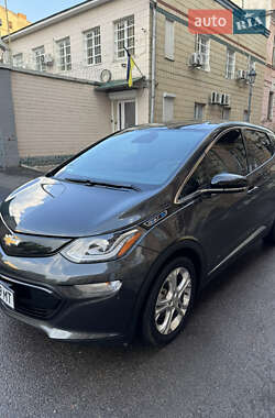Хэтчбек Chevrolet Bolt EV 2018 в 