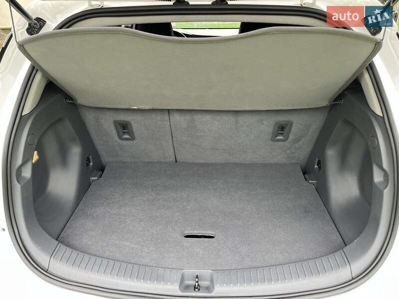 Хэтчбек Chevrolet Bolt EV 2019 в Львове