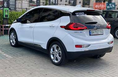 Хэтчбек Chevrolet Bolt EV 2017 в 