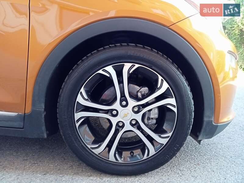 Хэтчбек Chevrolet Bolt EV 2017 в Ужгороде