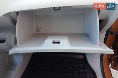 Хэтчбек Chevrolet Bolt EV 2017 в 