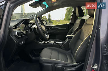 Хэтчбек Chevrolet Bolt EV 2023 в 