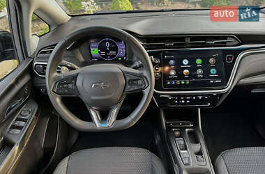 Хэтчбек Chevrolet Bolt EV 2023 в 