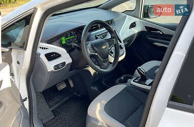 Хэтчбек Chevrolet Bolt EV 2020 в 