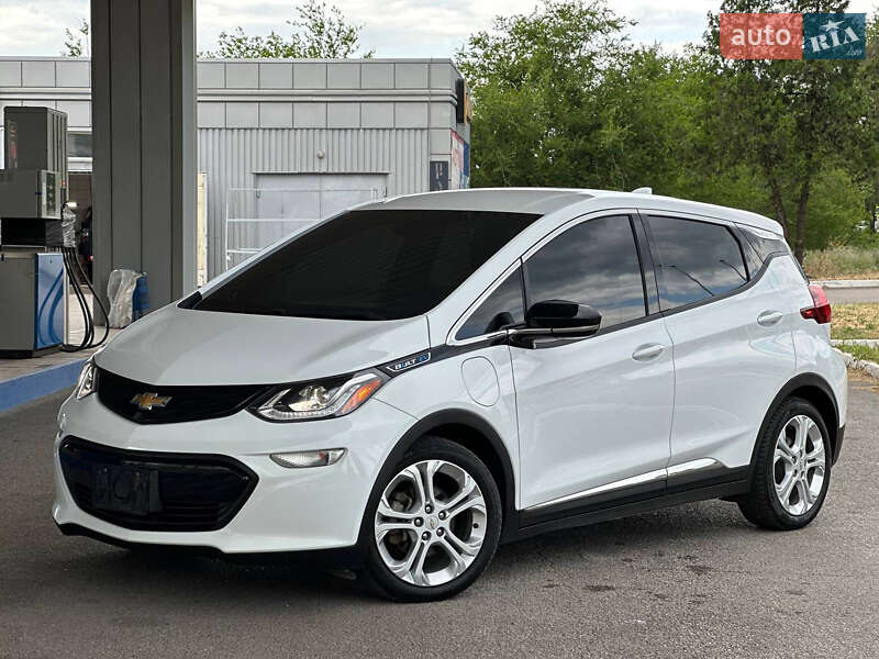 Хетчбек Chevrolet Bolt EV 2017 в Дніпрі