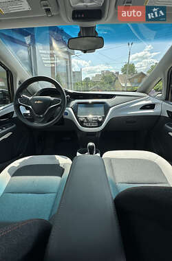 Хэтчбек Chevrolet Bolt EV 2020 в 