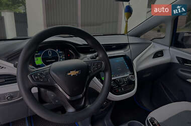 Хэтчбек Chevrolet Bolt EV 2017 в 