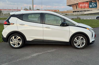 Хэтчбек Chevrolet Bolt EV 2023 в 