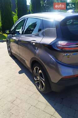 Хэтчбек Chevrolet Bolt EV 2021 в 