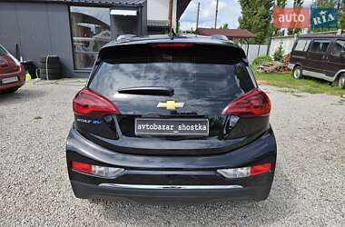 Хэтчбек Chevrolet Bolt EV 2017 в 