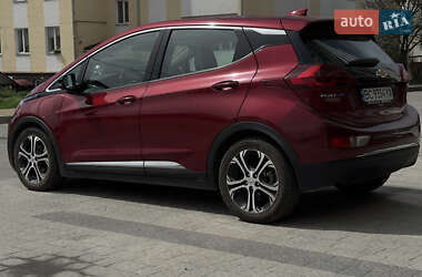 Хэтчбек Chevrolet Bolt EV 2018 в 