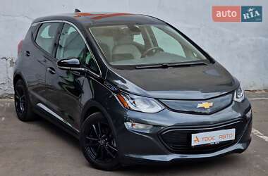 Хэтчбек Chevrolet Bolt EV 2018 в 