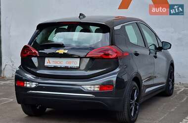 Хэтчбек Chevrolet Bolt EV 2018 в 