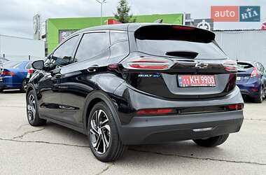 Хэтчбек Chevrolet Bolt EV 2023 в 