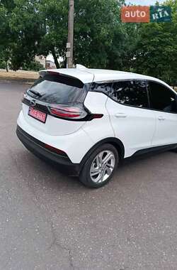 Хэтчбек Chevrolet Bolt EV 2023 в 