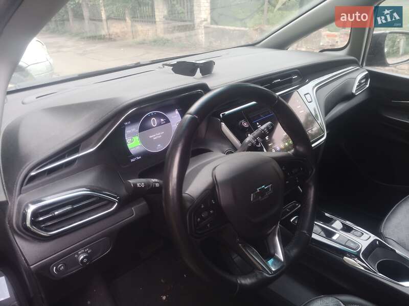 Хетчбек Chevrolet Bolt EV 2023 в 