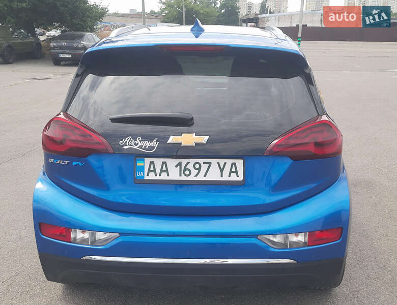 Хэтчбек Chevrolet Bolt EV 2020 в Киеве